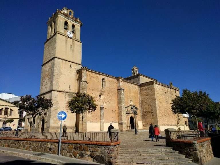 Fundación CB se implica en la restauración del retablo de la iglesia de San Pedro Apóstol de Montijo
