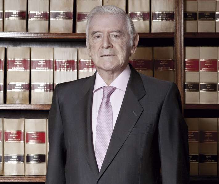 Enrique Sánchez de León Pérez. Memoria viva de la Transición