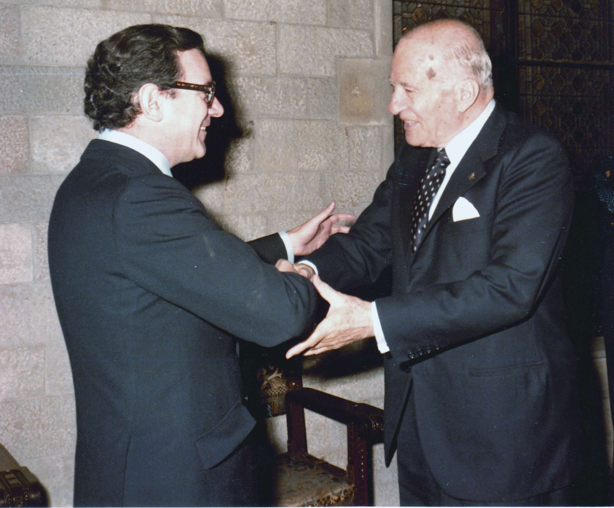 Enrique Sánchez de León con Josep Tarradellas. Foto: Cedida