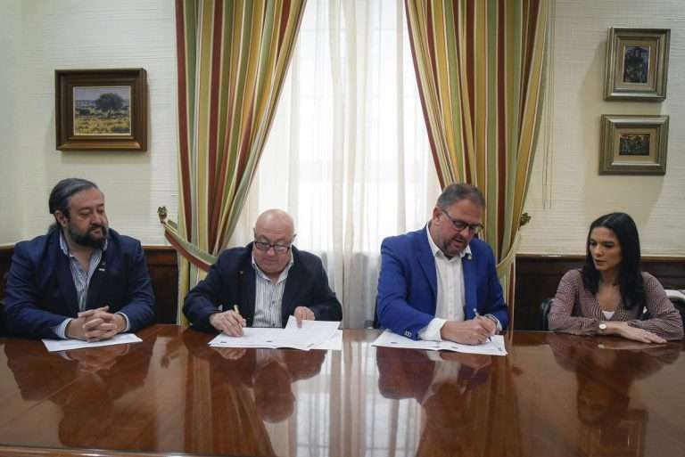 El Ayuntamiento de Mérida y la Unión de cooperativas de trabajo asociado de Extremadura impulsarán el trabajo asociado en la ciudad
