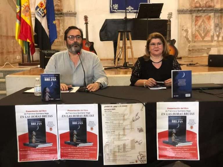 Francisca Quintana presenta su nuevo poemario, 'En las horas brujas'