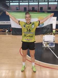 Paula Morales asciende a la máxima categoría del balomnano español con el Grafometal Sporting La Rioja