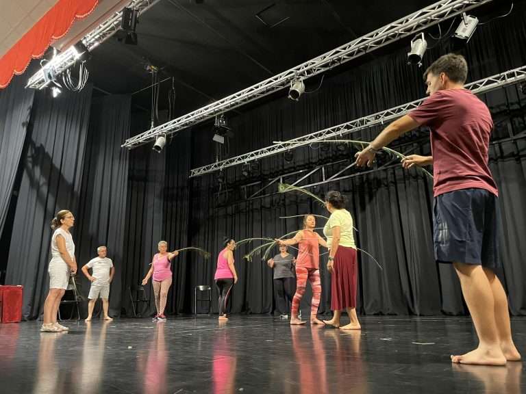 CreaTeatro clausura su taller de grecolatino con una muestra en Ribera del Fresno