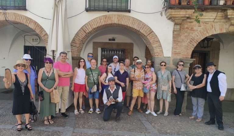 La ruta teatralizada 'Zafra calle a calle' muestra los encantos de la ciudad en su tercera entrega, de Toledillo a Tetuán