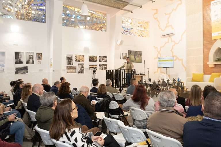 Pajares de la Rivera acoge una jornada sobre coworking