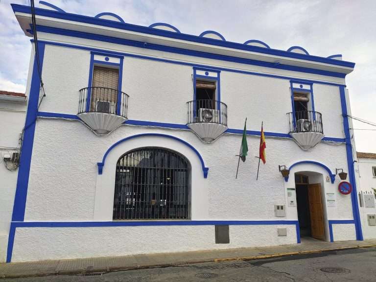 La Junta de Extremadura invierte 193.000 euros en el centro de mayores de Barcarrota