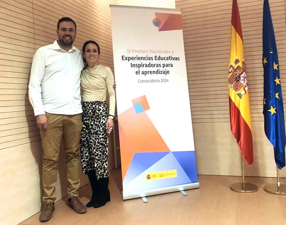 El músico y maestro Bernabé Sabido recibe el segundo premio nacional a experiencias educativas inspiradoras