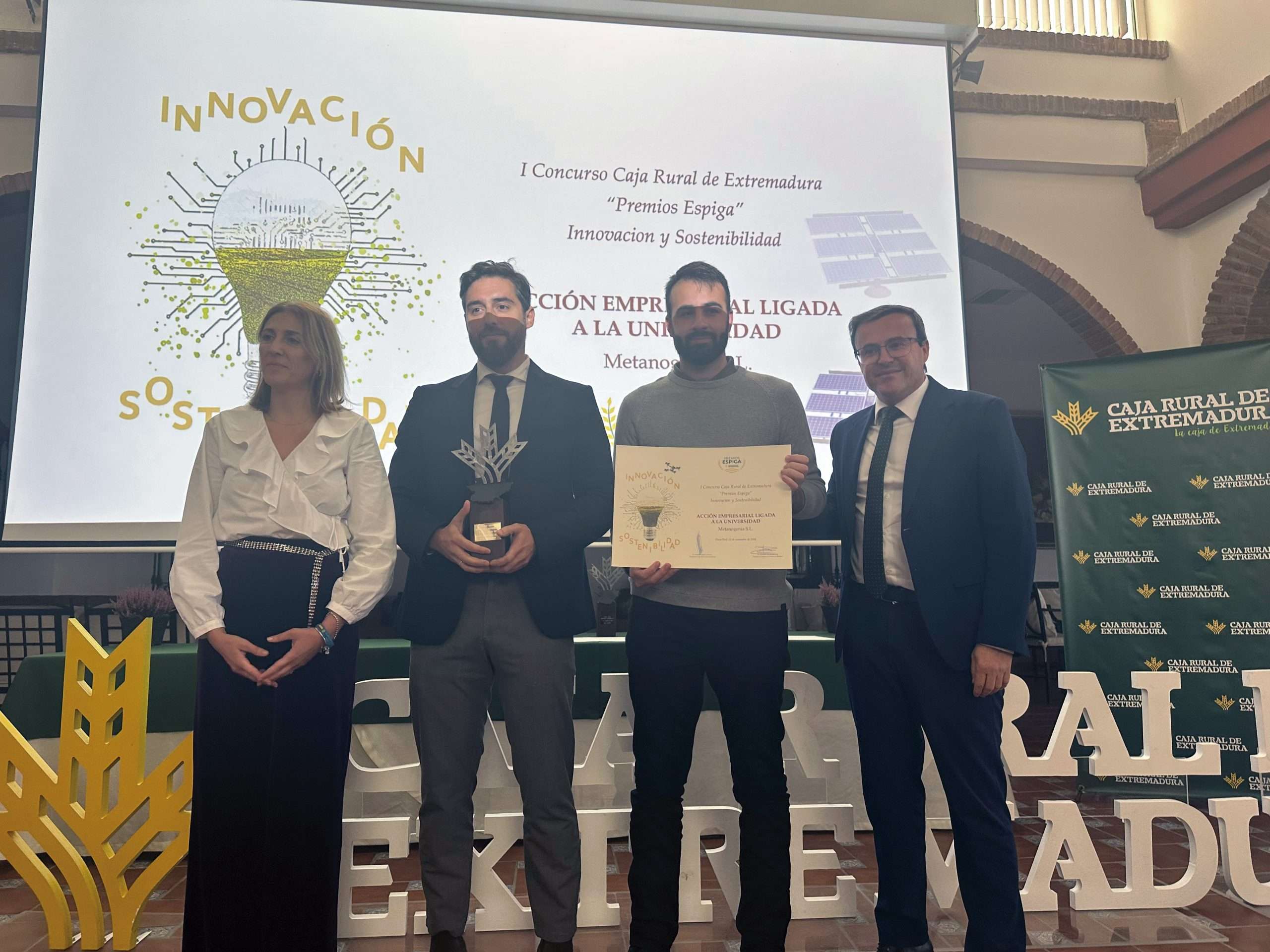 Caja Rural de Extremadura entrega los Premios Espiga Innovación y Sostenibilidad