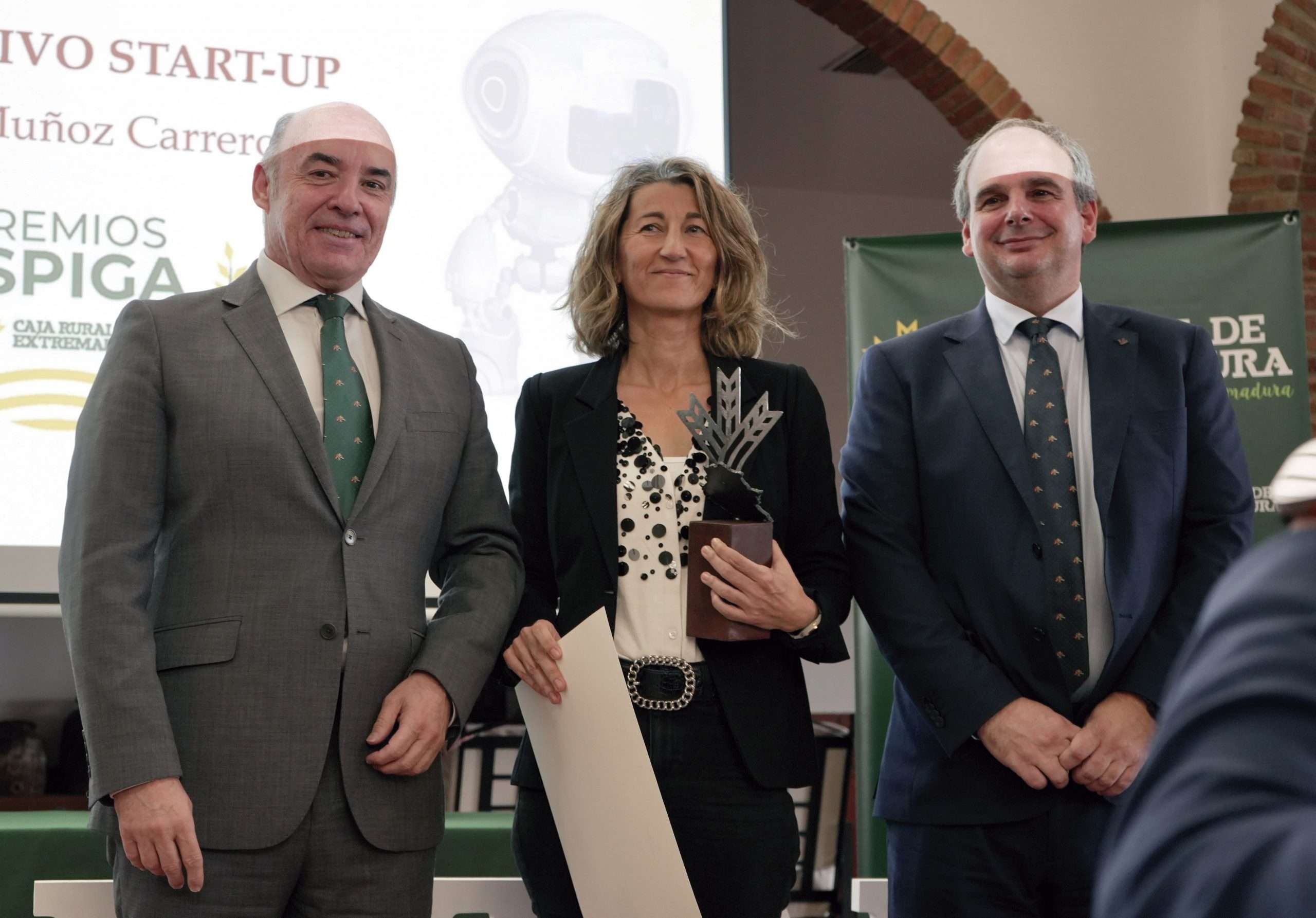 Caja Rural de Extremadura entrega los Premios Espiga Innovación y Sostenibilidad