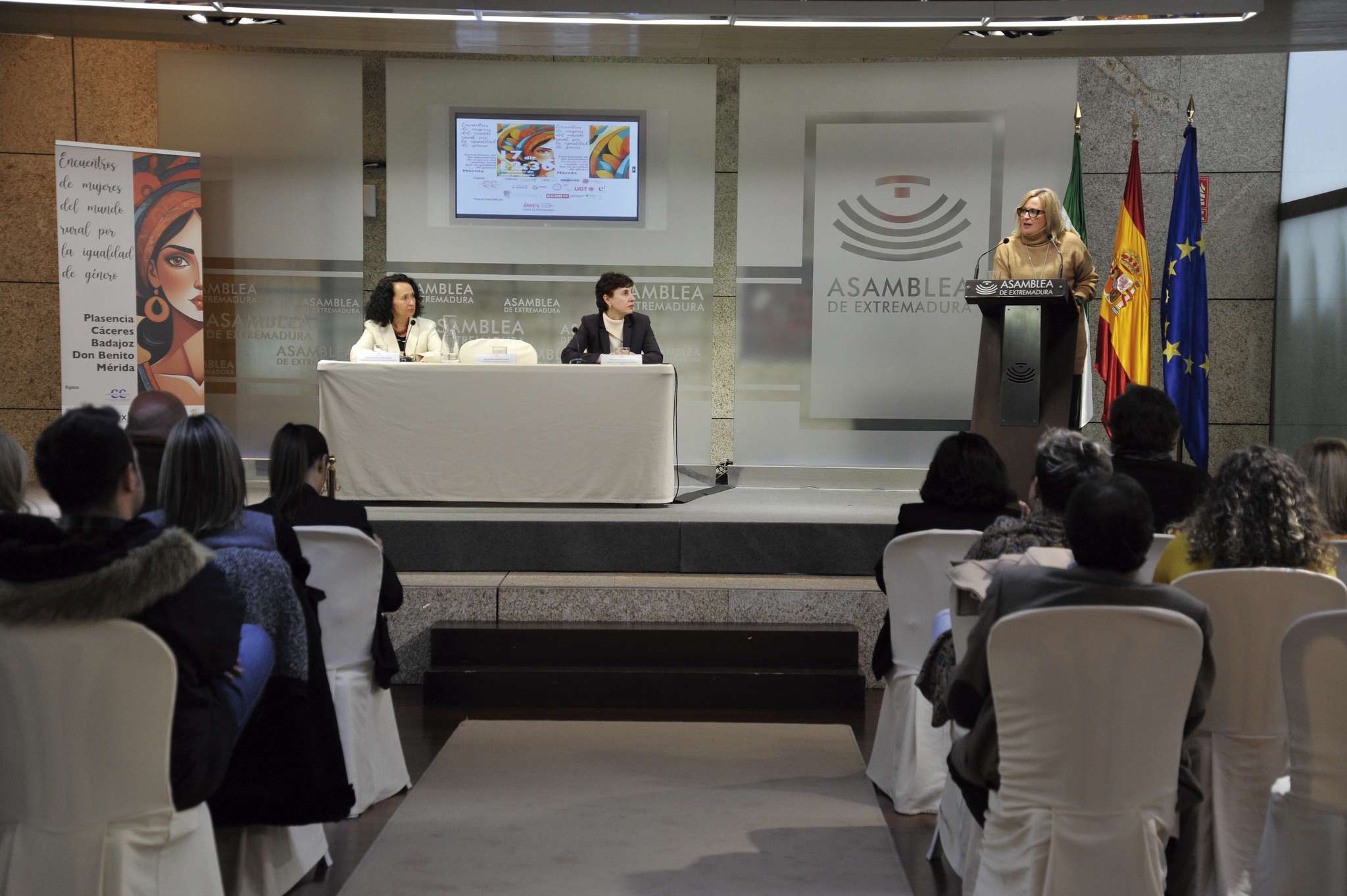 El proyecto ‘Encuentros de mujeres del mundo rural por la igualdad de género’ se clausura en la Asamblea de Extremadura