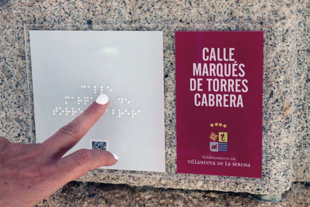 200 años de sistema Braille. Del punzón al teclado