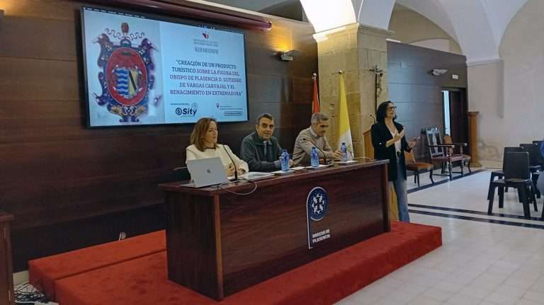Plasencia acoge una jornada para la creación de un producto turístico sobre Gutierre de Vargas Carvajal