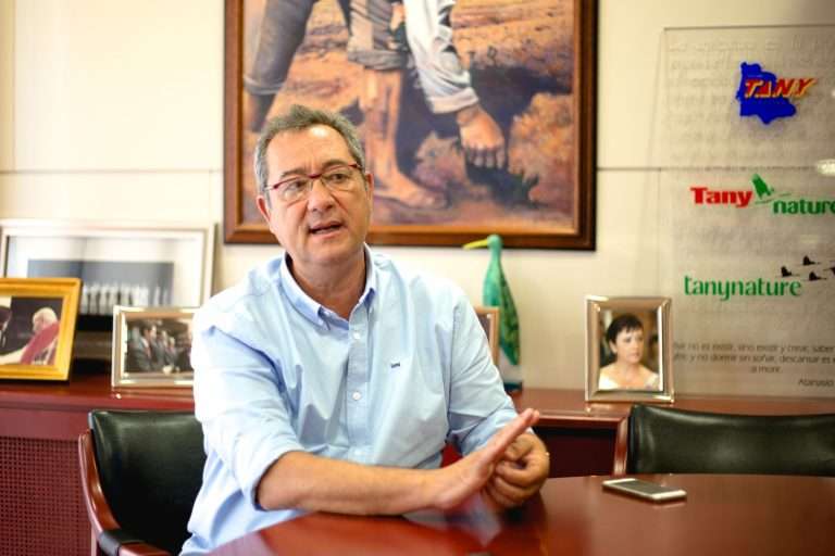 El empresario Atanasio Naranjo recibe el Premio Simón de Rojas Clemente