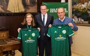 Caja Rural de Extremadura renueva su colaboración con la Federación Extremeña de Fútbol