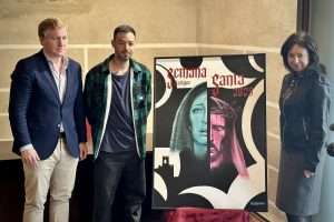 El artista Alejandro Pajuelo 'Chino' firma el cartel de la Semana Santa de Badajoz 2025