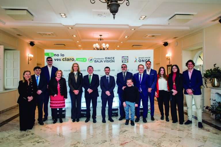 La ONCE potencia su compromiso social con la creación de la Fundación ONCE Baja Visión