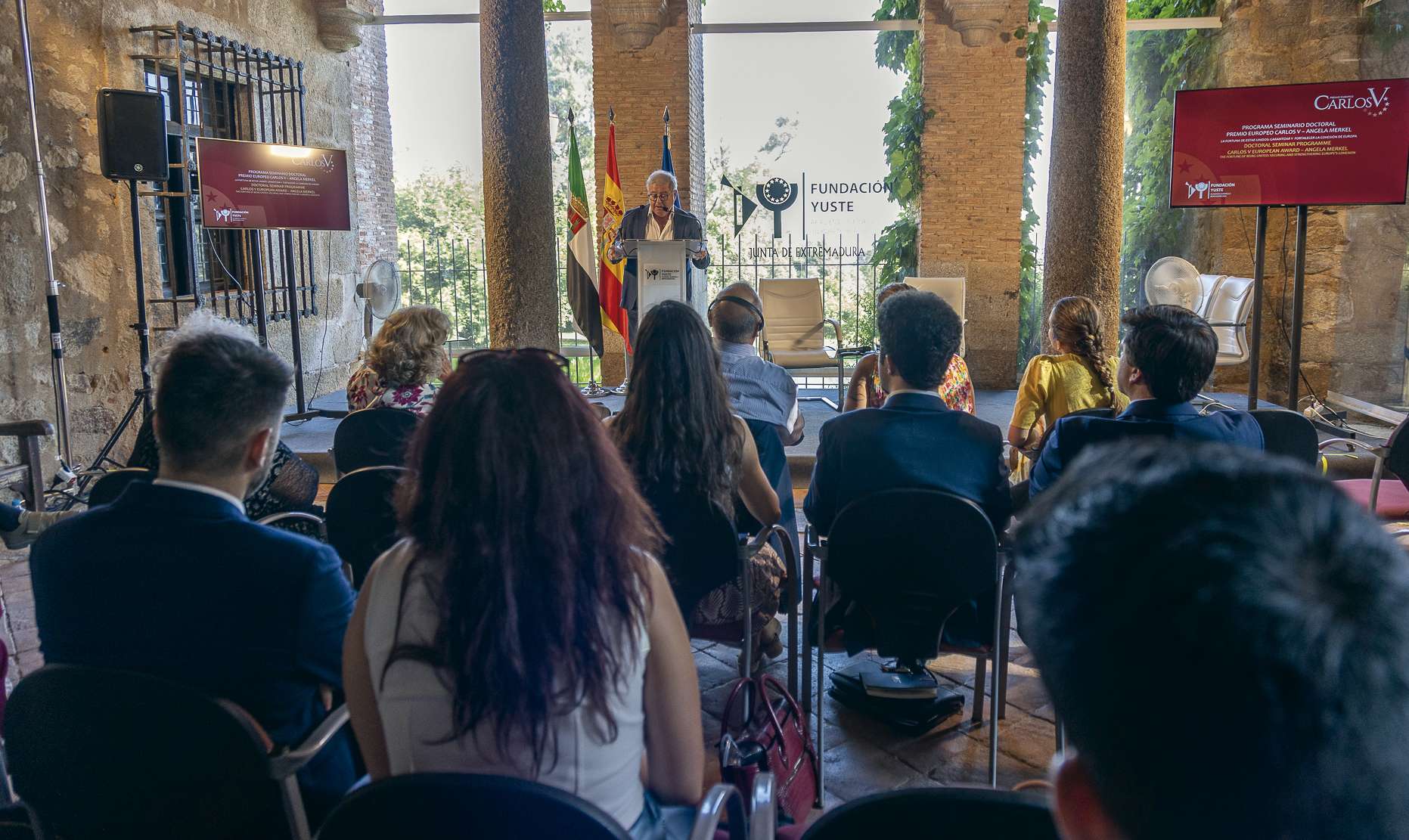 El seminario doctoral Premio Europeo Carlos V-Angela Merkel reivindica los valores europeos para avanzar en la cohesión