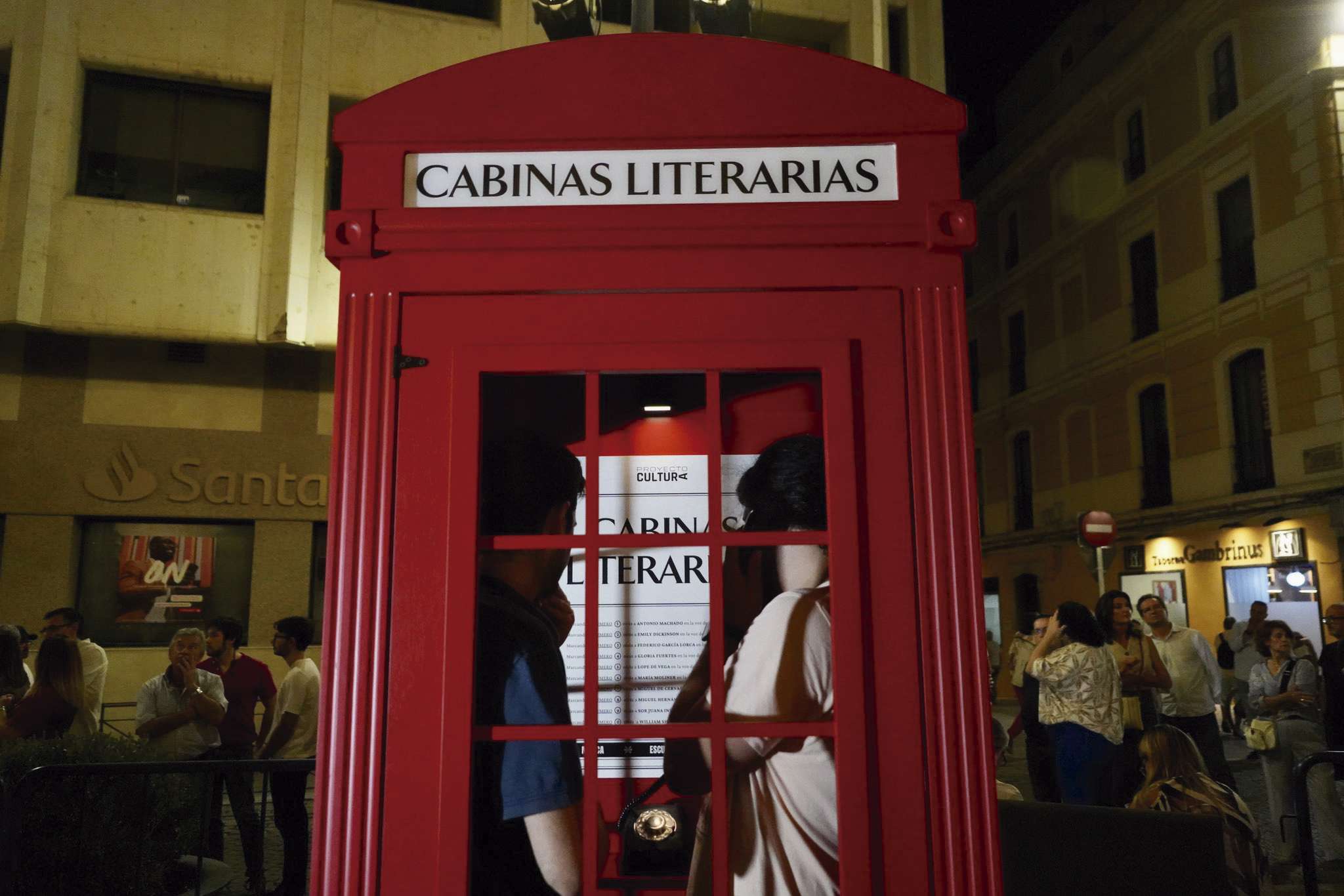 La Noche en Blanco de Badajoz reúne a más de 110.000 asistentes en una velada plena de cultura