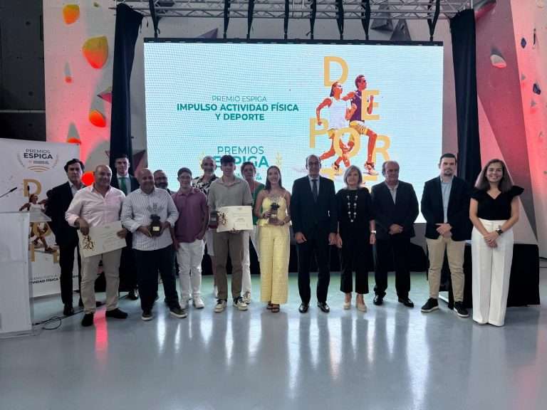 Caja Rural de Extremadura entrega los Premios Espiga ‘Impulso de la actividad física y el deporte’ 2025