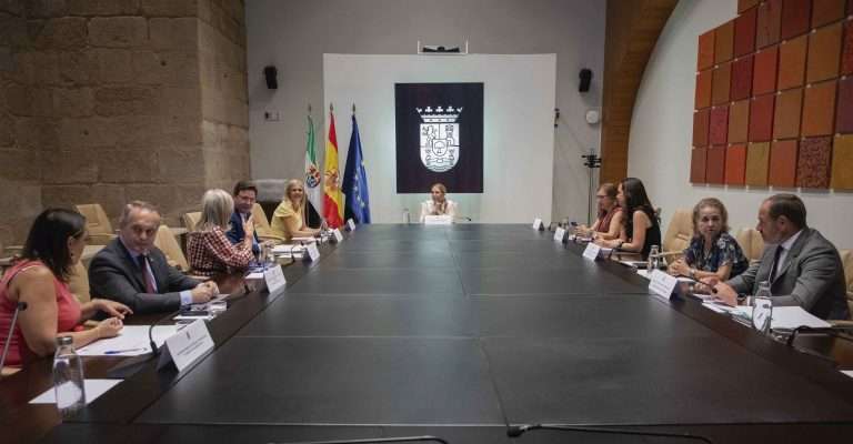 La Junta de Extremadura invertirá más de cuatro millones en la atención a la discapacidad y la salud mental