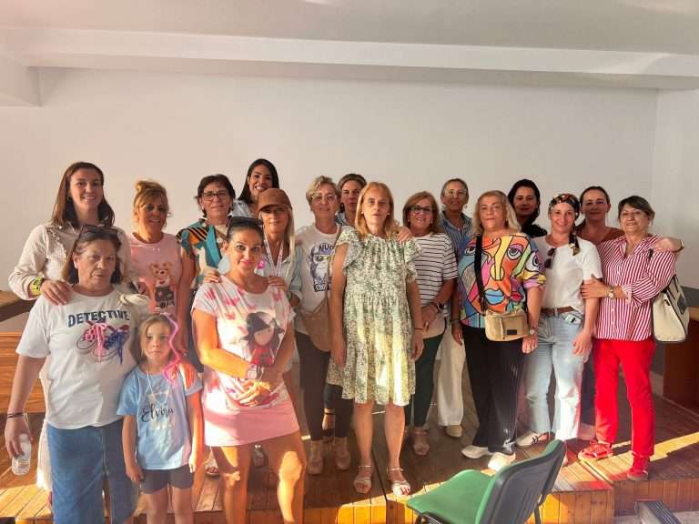 Oliva de Mérida acoge una charla de Teresa Monzú sobre ejercicio físico y autocuidado en distintas patologías