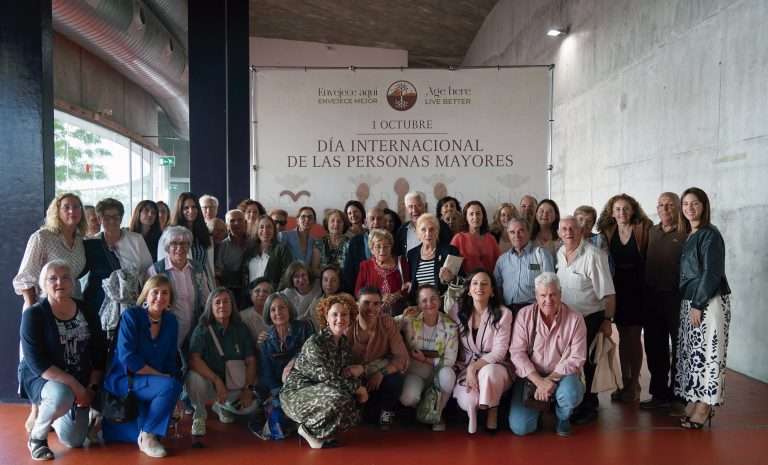 La Junta de Extremadura fortalece su compromiso con el envejecimiento activo con la campaña ‘Envejece aquí, envejece mejor’