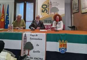 José Sánchez del Viejo presenta 'Tormenta de arena' en la Casa de Extremadura de Sevilla en una velada literaria dedicada a la poesía y a las raíces extremeñas