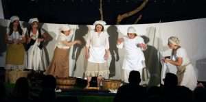 Batilo Teatro emociona a Entrerríos con 'Yerma', mientras Palique Teatro conquista Valdetorres en un fin de semana de teatro amateur en Extremadura