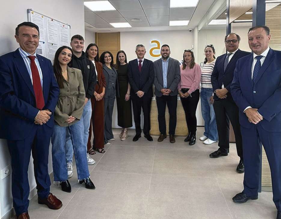 Cajalmendralejo refuerza su vinculación con el sector agroganadero de la región