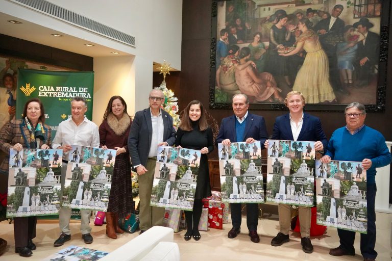 Caja Rural de Extremadura presenta el calendario para 2026 de la asociación 'Amigos de Badajoz'