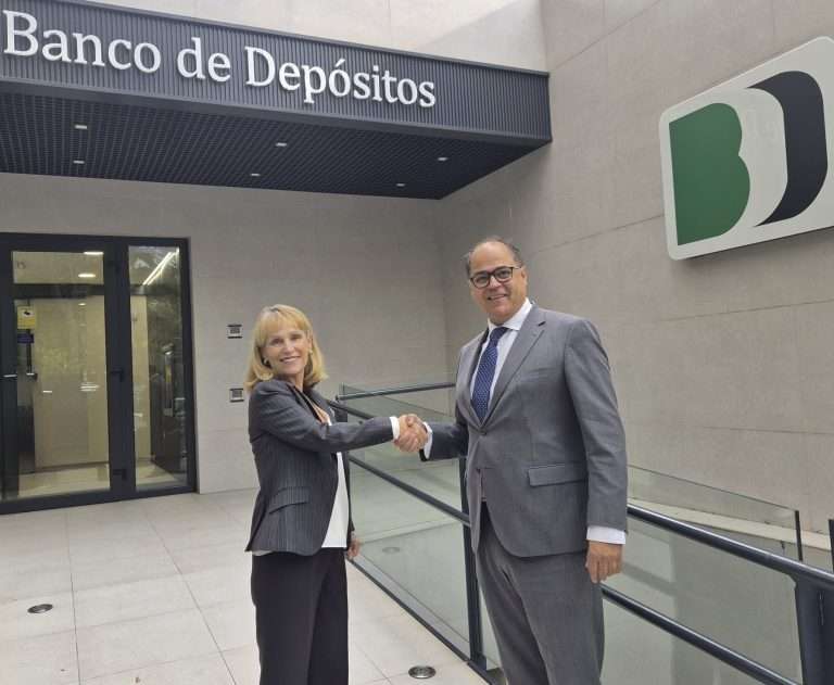 Cajalmendralejo adquiere la mayoría de GFED Agencia de Valores a través de Banco de Depósitos