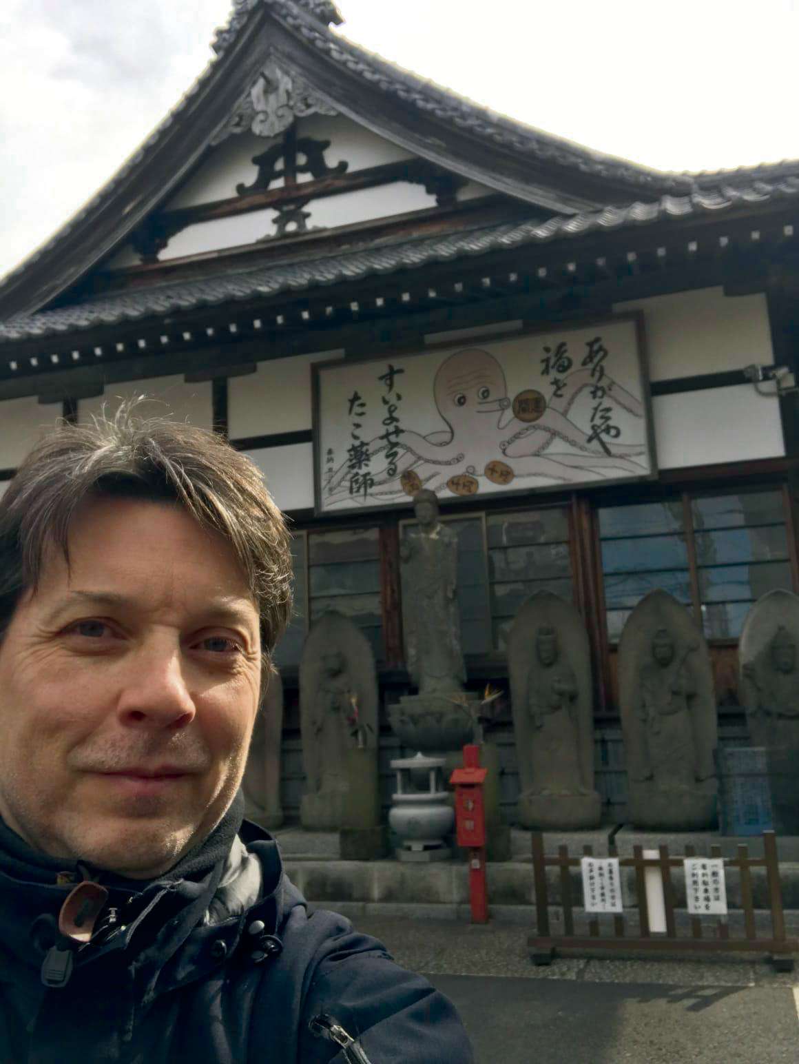 Roberto Forés. La energía que renueva el pulso de la Orquesta de Extremadura