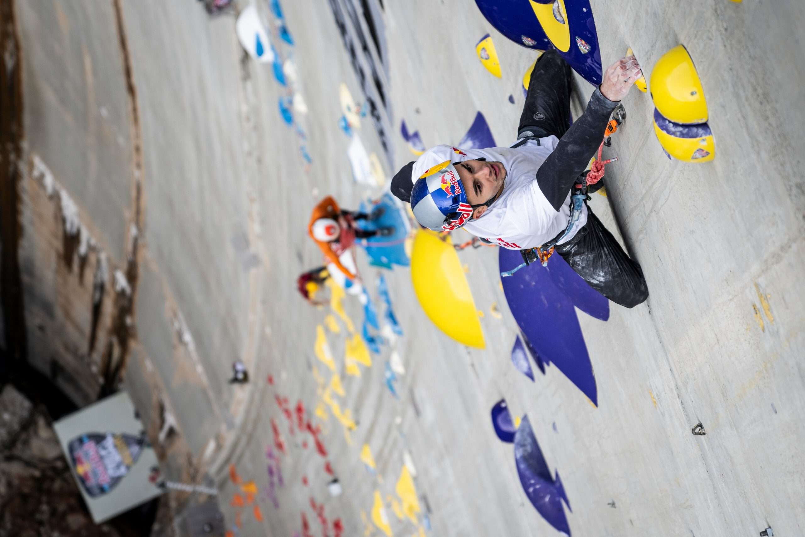 La nueva serie de Red Bull TV sobre la escalada pone el foco en el campeón olímpico cacereño Alberto Ginés