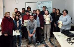 El programa ‘AuténTICas’ de Fundación ONCE impulsa en Castuera la formación digital de mujeres con discapacidad