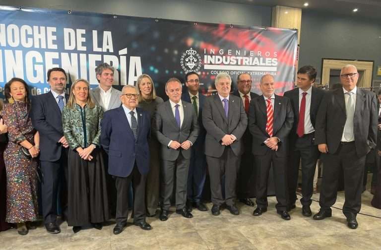 El Colegio de Ingenieros Industriales de Extremadura reconoce a entidades y profesionales destacados