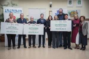 La Junta de Extremadura y el Grupo Orenes renuevan su convenio para colaborar con asociaciones dedicadas al trastorno del espectro autista