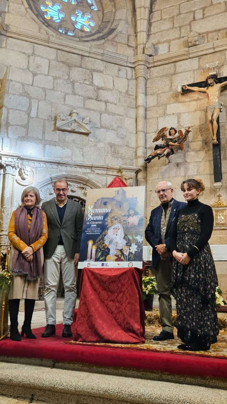 Adriana Camper crea el cartel de la Semana Santa 2026 de Cáceres