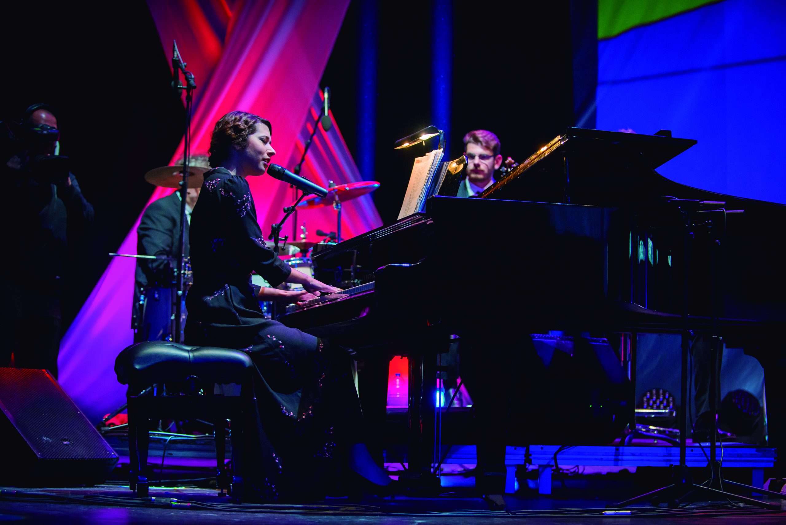 Chloé Bird. De la oscuridad a la luz