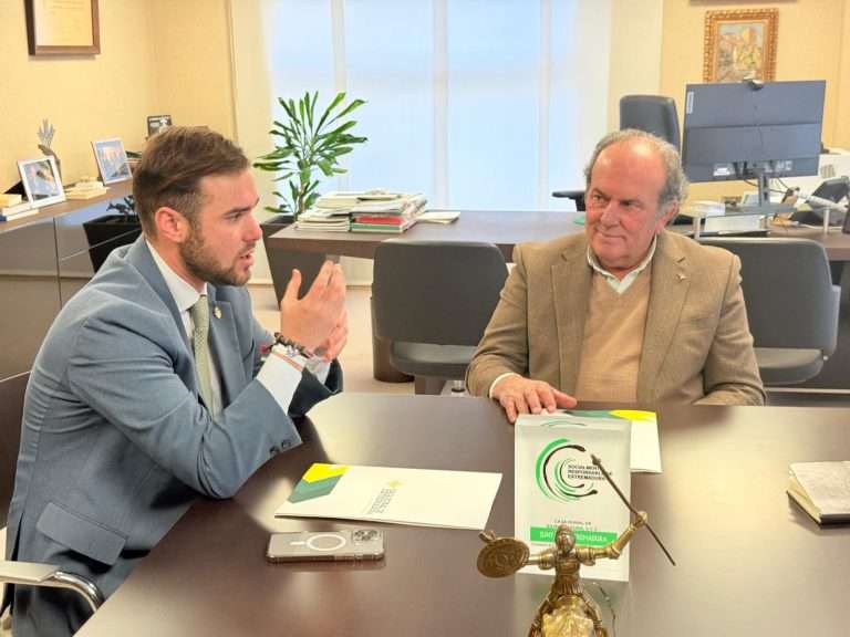 Caja Rural de Extremadura renueva su patrocinio del Salón del Jamón Ibérico de Jerez de los Caballeros