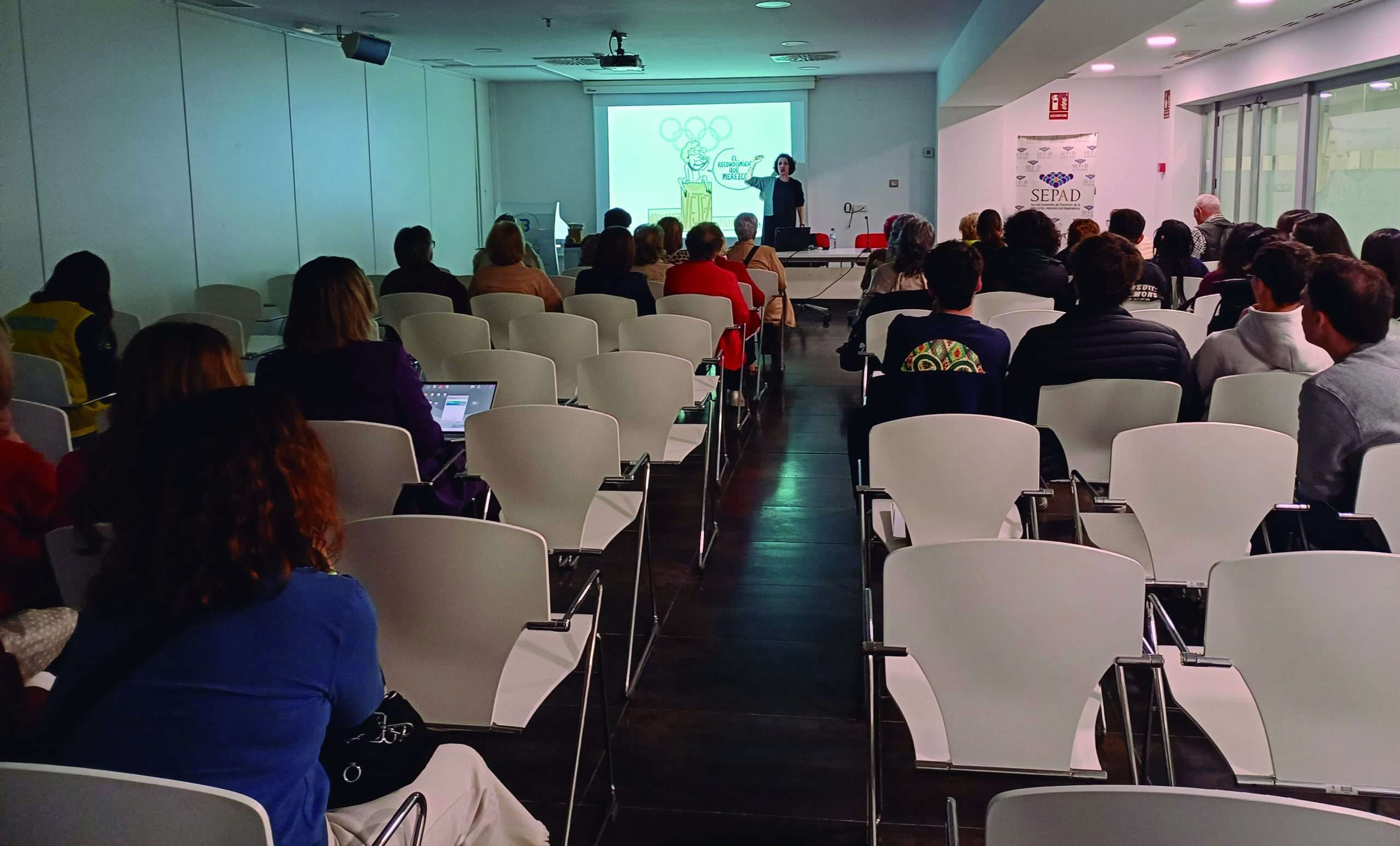 El SEPAD impulsa el envejecimiento activo y la creatividad en la XXVII Feria de los Mayores de Extremadura