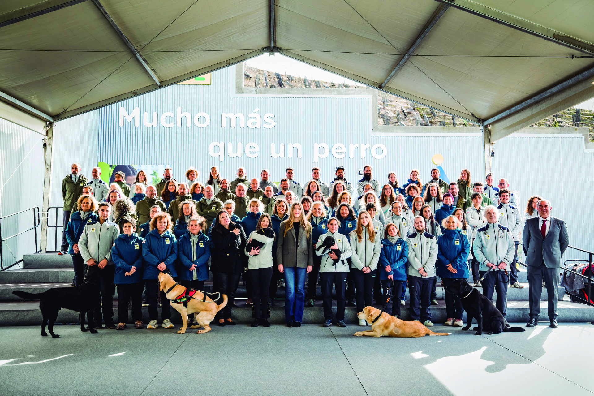 La infanta Sofía inaugura el complejo clínico y asistencial de Fundación ONCE del Perro Guía
