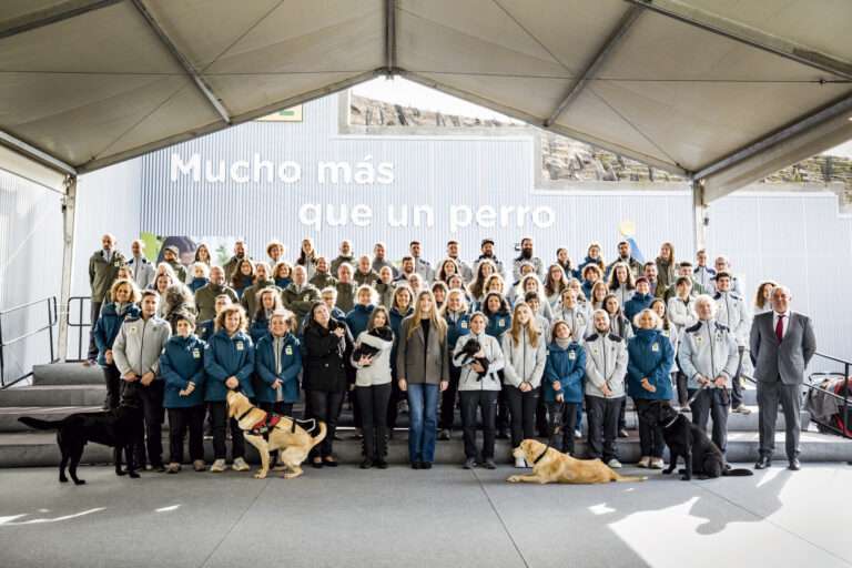 La infanta Sofía inaugura el complejo clínico y asistencial de Fundación ONCE del Perro Guía