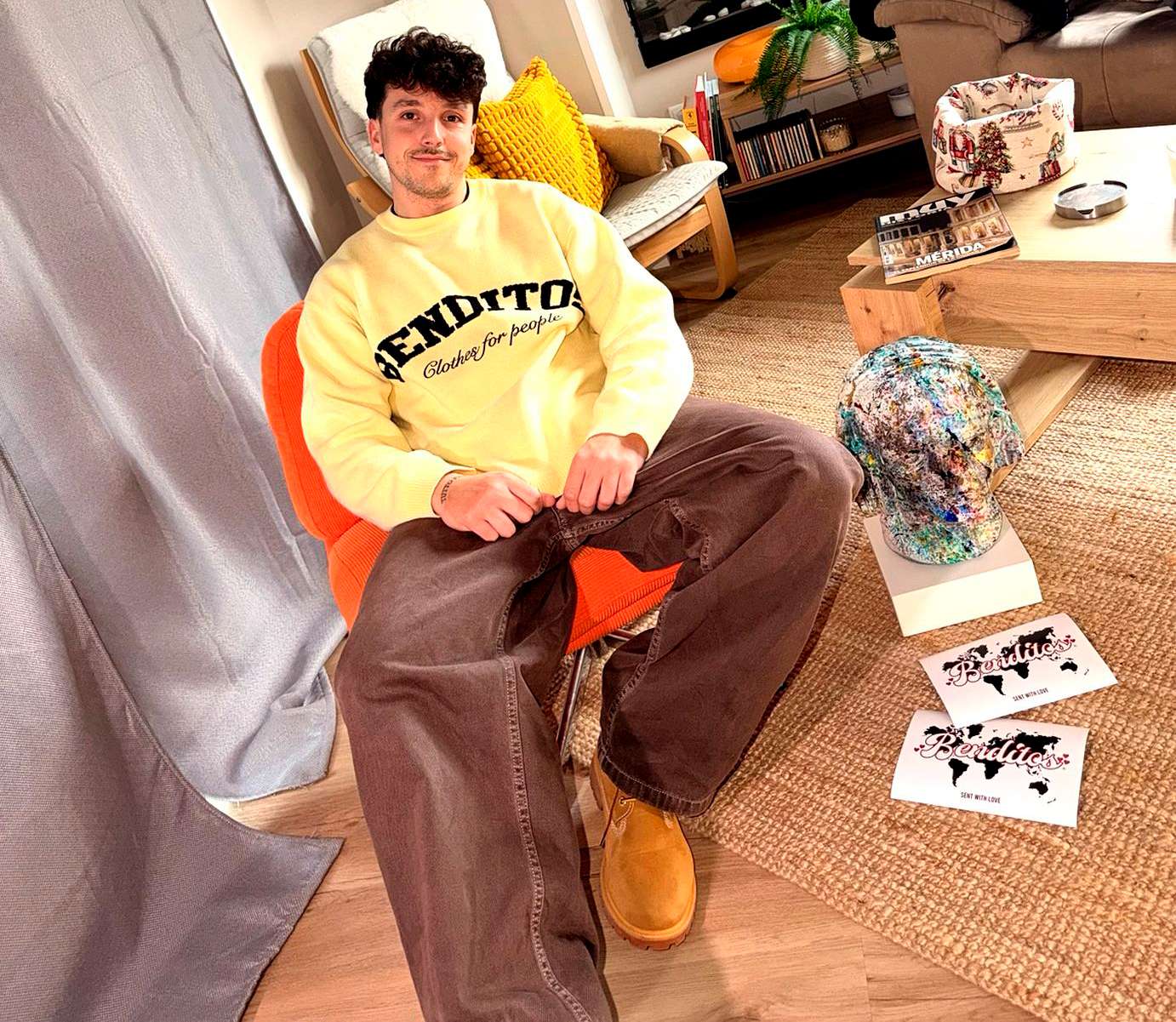 El emeritense Álvaro González impulsa ‘Benditos World’, la marca de moda que une raíces y visión global