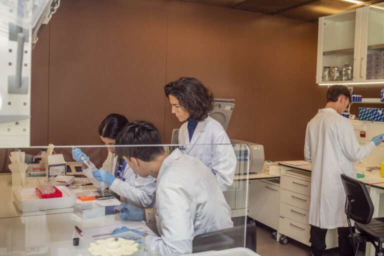 La investigación en salud femenina como herramienta contra la brecha de género en medicina