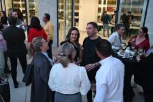 'La Baronesa' presenta en Badajoz la mejor repostería gallega con 'Versos de A Ruda'