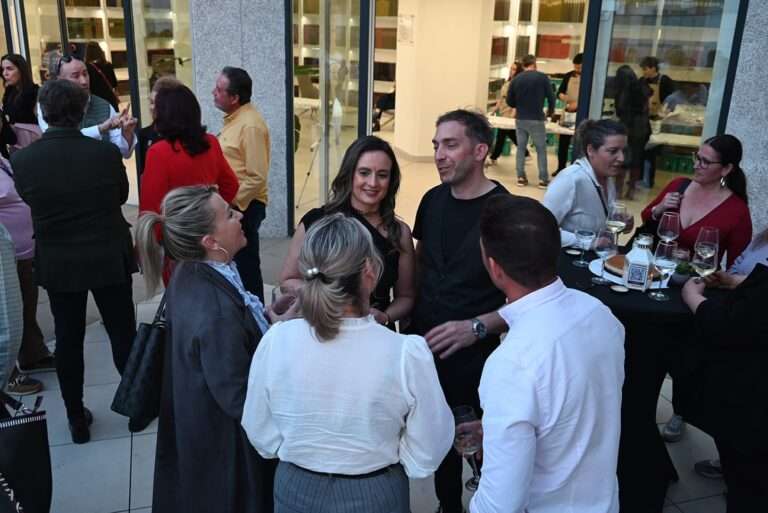 'La Baronesa' presenta en Badajoz la mejor repostería gallega con 'Versos de A Ruda'