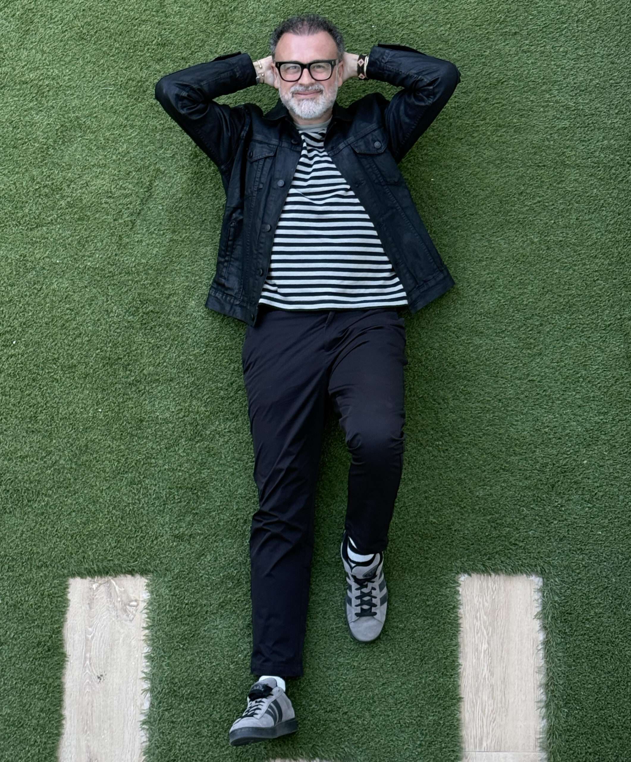 Santiago Cambero trata el concepto de 'felicracia' en su nuevo libro, que presentará el miércoles en el Hospital-Centro Vivo de Badajoz