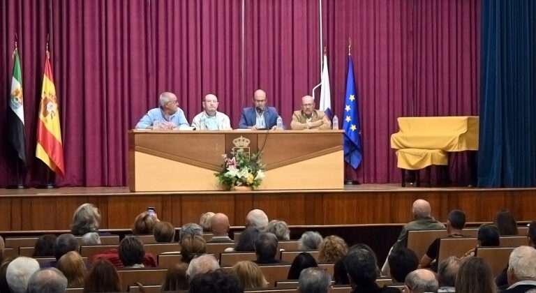 Los Santos de Maimona recupera su memoria histórica con un estudio pionero sobre la dictadura de Primo de Rivera