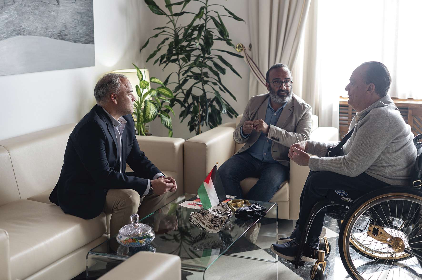 El Ayuntamiento de Mérida y la Diputación de Cáceres conocen el proyecto ‘3VA’, la herramienta que transforma la comunicación asistida