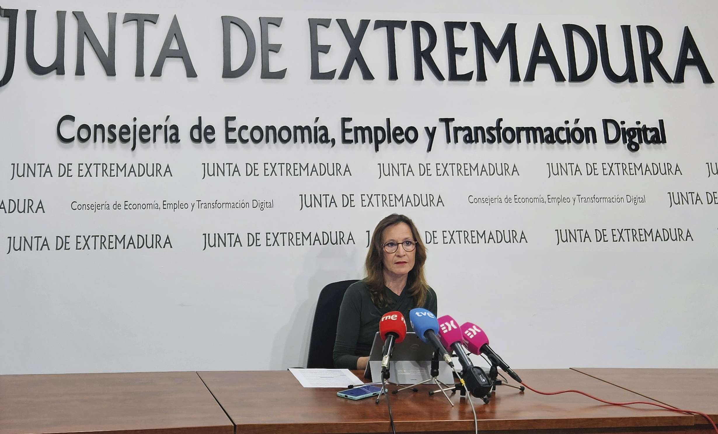 Extremadura alcanza en abril el mínimo histórico de paro de los últimos 30 años, con 62.868 personas desempleadas